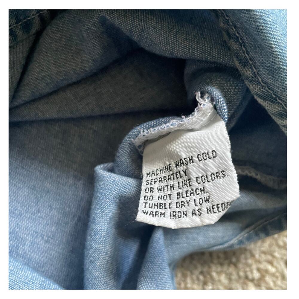 Vintage Chambray Womens Cardinal Birdhouse Denim Shirt Size Small Cotton Farm - Picture 6 of 9